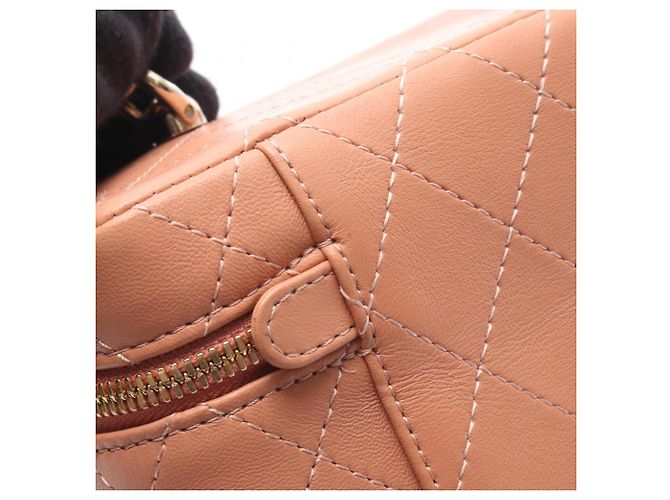 Borsa a tracolla Chanel Matelassé in pelle rosa - vista 8