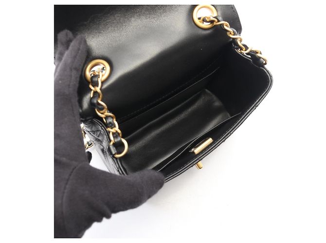 Borsa a tracolla Chanel in pelle nera trapuntata Nero - vista 3