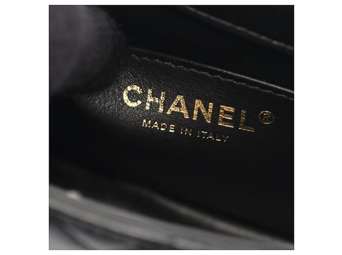 Borsa a tracolla Chanel in pelle nera trapuntata Nero - vista 4