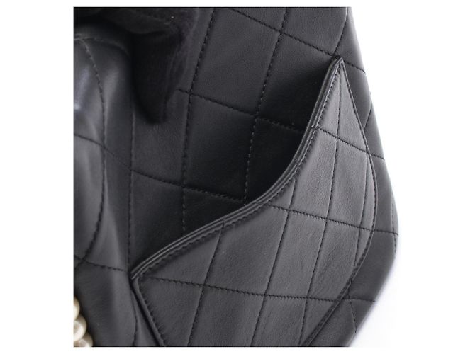 Borsa a tracolla Chanel Matelassé Faux Pearl Nero - vista 6