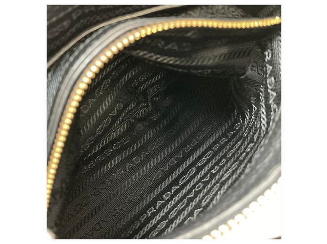 Borsa a tracolla in pelle nera Prada Nero - vista 14