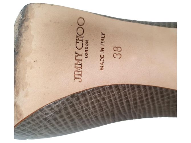 Décolleté Jimmy Choo con punta aperta e cinturino alla caviglia in pelle marrone testurizzata - vista 10