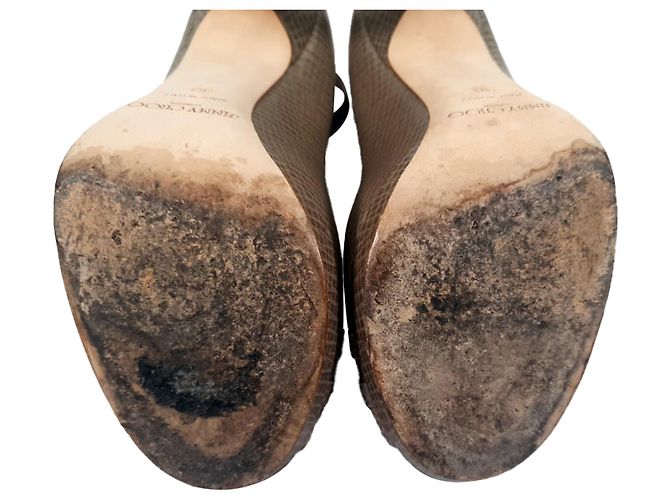 Décolleté Jimmy Choo con punta aperta e cinturino alla caviglia in pelle marrone testurizzata - vista 8