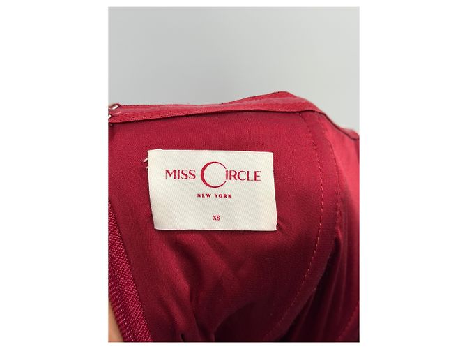 Autre Marque MISS CIRCLE Rotes Samtkleid - Ansicht 5