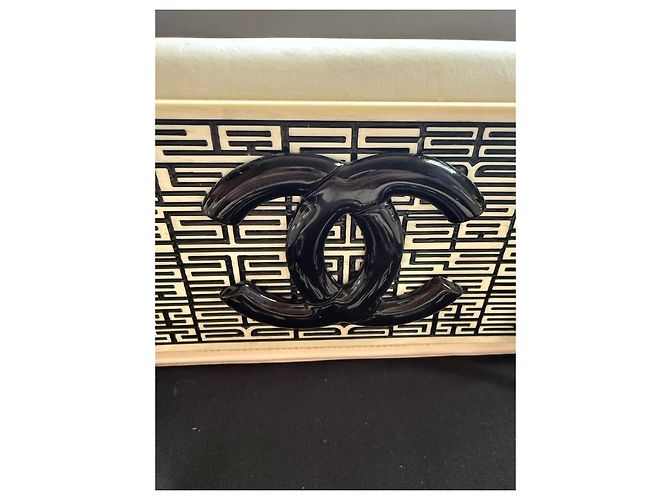 Borsa Chanel 19 Flap Bag Beige in Pelle Nero - vista 14