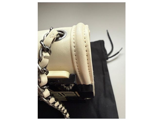 Borsa Chanel 19 Flap Bag Beige in Pelle Nero - vista 18