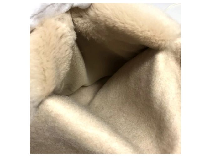 Sciarpa Louis Vuitton in cashmere e pelliccia di visone beige - Ansicht 10