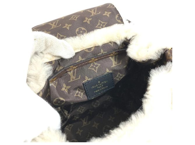Mochila Louis Vuitton LV Ski Nano Teddy Beige - vista 13
