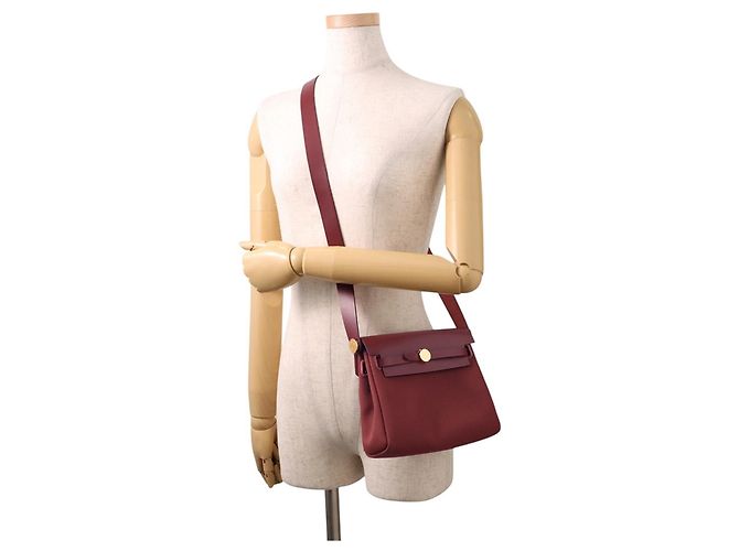 Borsa Kara di Hermès in Rouge H Rosso - vista 4