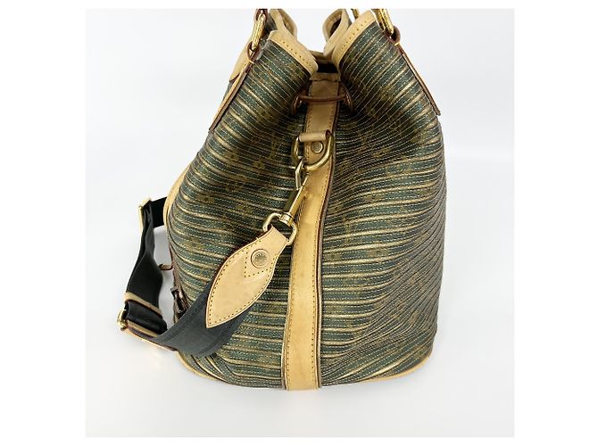Noe Clutch Louis Vuitton Monogram in tela Monogram medium Marrone - vista 3