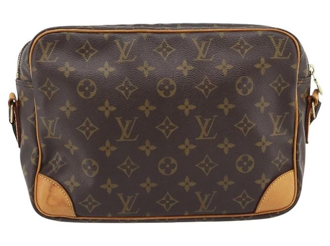 Louis Vuitton Nil Messenger Monogram Canvas 28 Marrone - vista 2