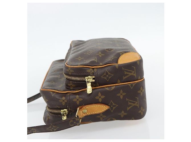 Louis Vuitton Nil Messenger Monogram Canvas 28 Marrone - vista 3