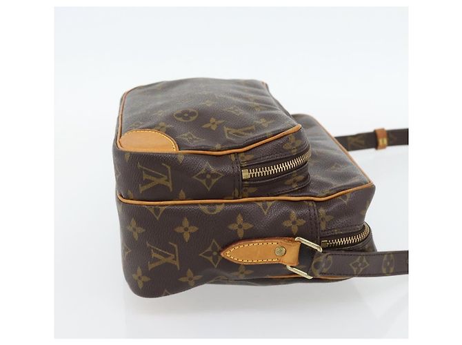 Louis Vuitton Nil Messenger Monogram Canvas 28 Marrone - vista 4