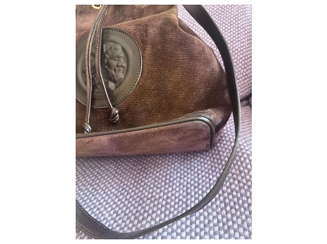 Fendi Borsa a Secchiello in Pelle Velluto a Coste Marrone - vista 3