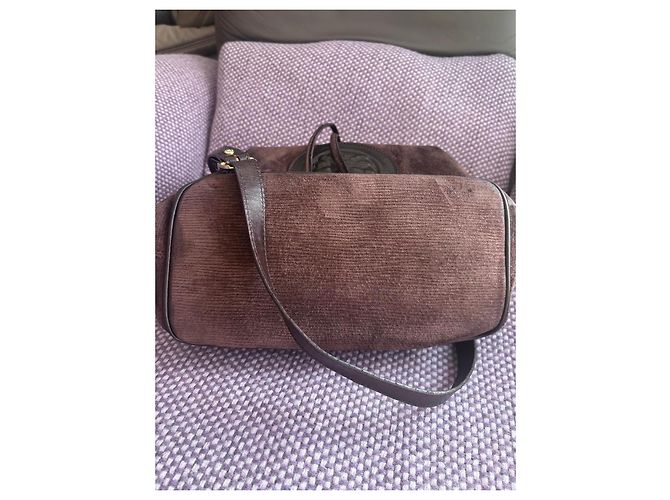 Fendi Borsa a Secchiello in Pelle Velluto a Coste Marrone - vista 5