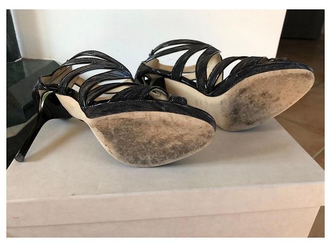 Jimmy Choo Karla Sandali Lurex Nero e Oro D'oro - vista 6