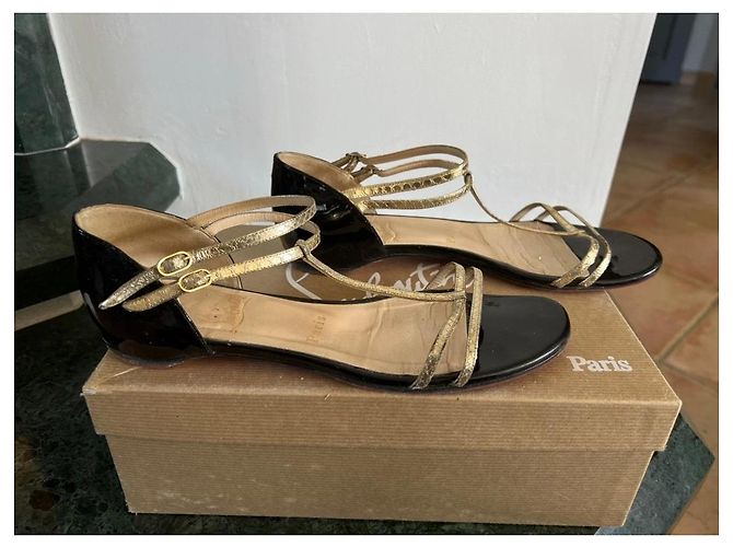 Christian Louboutin Sandali Bassi Arnold - vista 3