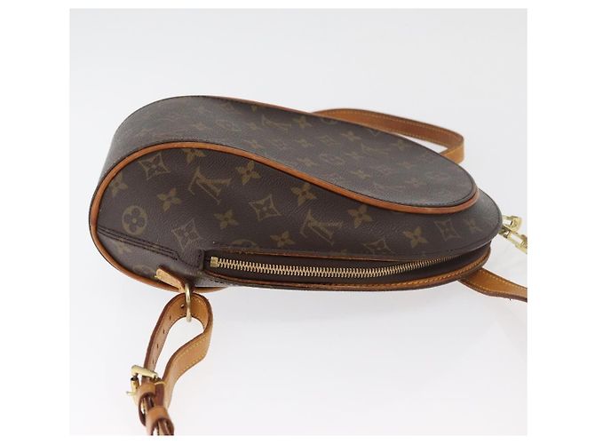 Louis Vuitton Ellipse Monogram Canvas Castaño - vista 3