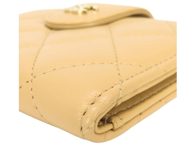Cartera Compacta Chanel Matelassé Beige - vista 7