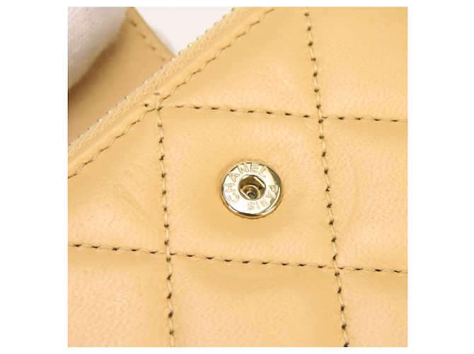 Cartera Compacta Chanel Matelassé Beige - vista 9