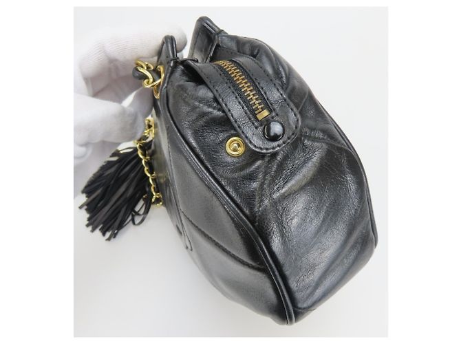 Borsa a tracolla Chanel in agnello nero - vista 10