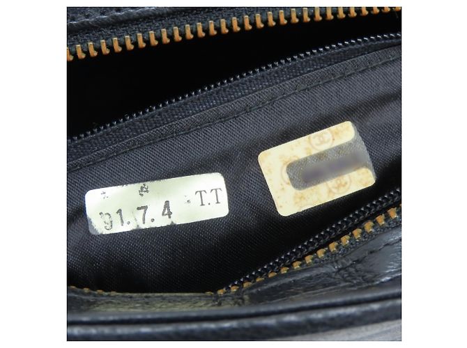 Borsa a tracolla Chanel in agnello nero - vista 22