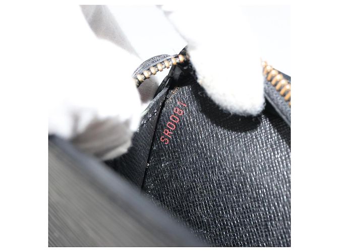 LOUIS VUITTON Epi Pochette Homme Clutch Nero M52522 LV Auth ka4369 - vista 12