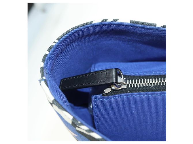 CHANEL La Pauza Borsa in Tela e Pelle 2way Blu Argento CC Auth ka4406SM - vista 18