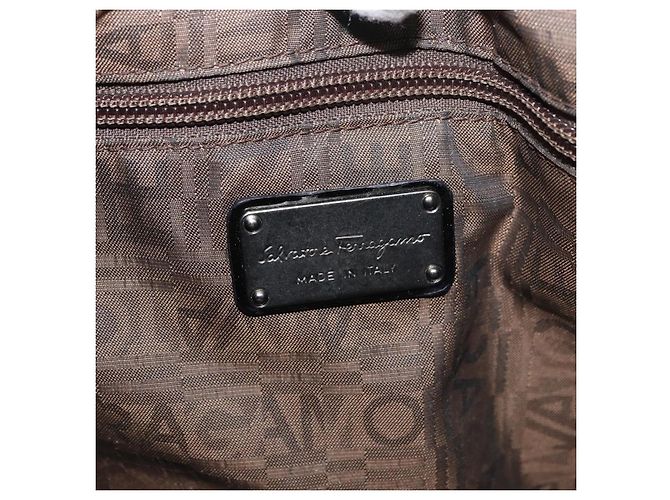 Borsa Salvatore Ferragamo Gancini in pelle vernice Marrone Scuro Auth bs35239 - vista 16