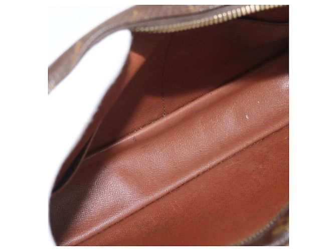 LOUIS VUITTON Monogram Compiegne 28 Clutch M51845 LV Auth 181382 Monogramma - vista 9