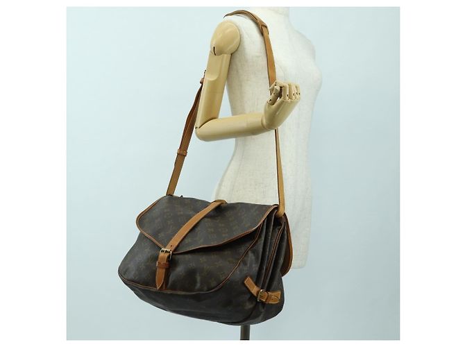 LOUIS VUITTON Bolsa de Ombro Monogram Saumur 35 M42254 LV Auth am11646A Monograma - vista 33