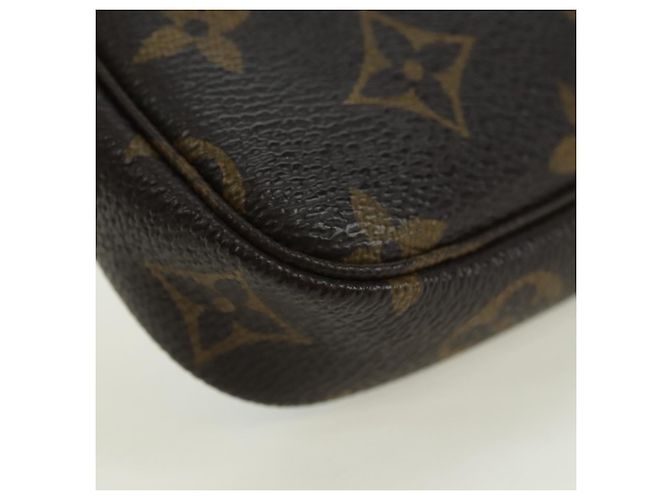 LOUIS VUITTON Vivienne Mini Pochette Accessoires Pochette M68489 LV Auth 176745SAM Monogramma - vista 17