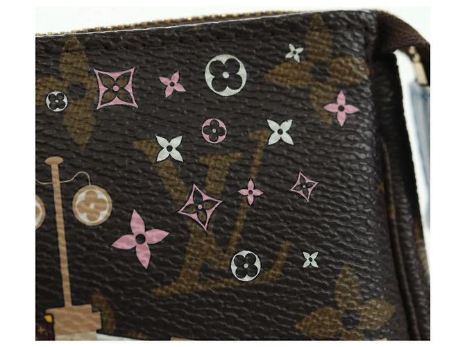 LOUIS VUITTON Vivienne Mini Pochette Accessoires Pochette M68489 LV Auth 176745SAM Monogramma - vista 20