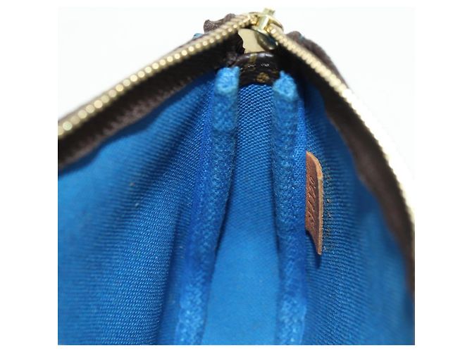 LOUIS VUITTON Vivienne Mini Pochette Accessoires Pochette M68489 LV Auth 176745SAM Monogramma - vista 24