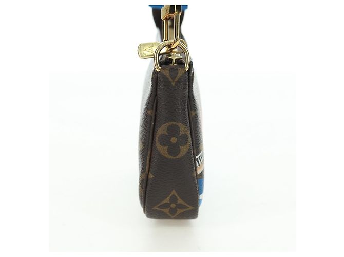 LOUIS VUITTON Vivienne Mini Pochette Accessoires Pochette M68489 LV Auth 176745SAM Monogramma - vista 4