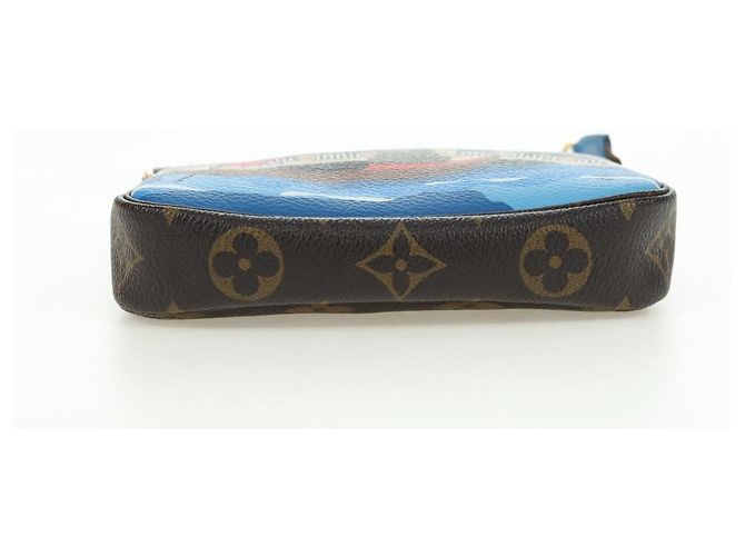 LOUIS VUITTON Vivienne Mini Pochette Accessoires Pochette M68489 LV Auth 176745SAM Monogramma - vista 5