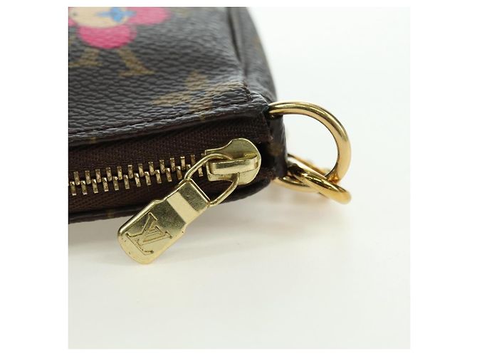 LOUIS VUITTON Vivienne Mini Pochette Accessoires Pochette M68489 LV Auth 176745SAM Monogramma - vista 9
