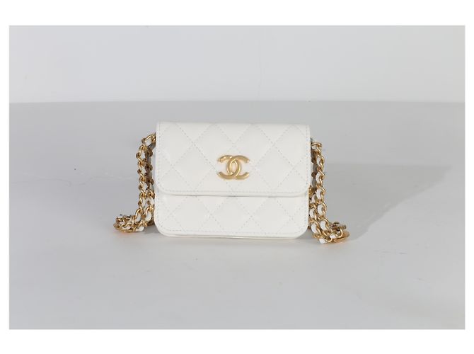 Monedero Twist Your Buttons en Caviar acolchado blanco Chanel con cadena - vista 8