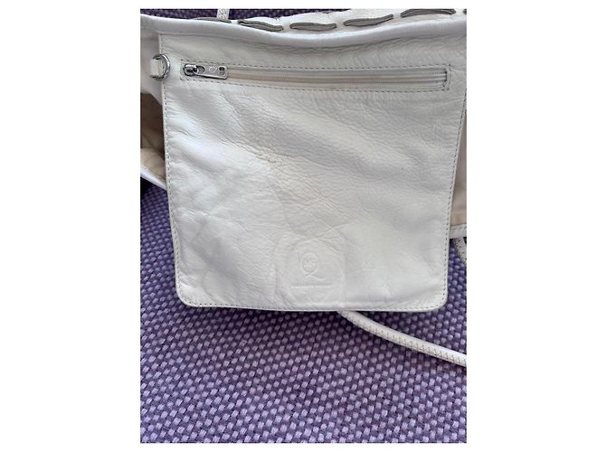 Alexander McQueen Beuteltasche Cutout Leder - Creme - Ansicht 11