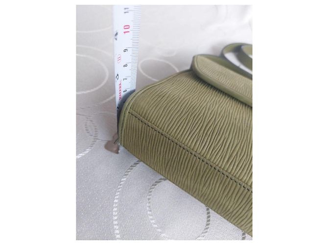 Borsa a tracolla Nina Ricci in pelle testurizzata verde - vista 11