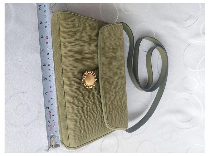 Borsa a tracolla Nina Ricci in pelle testurizzata verde - vista 8