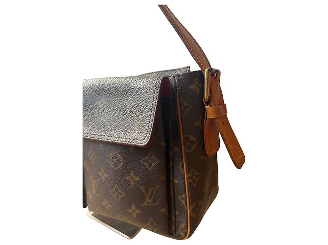 Louis Vuitton Viva Cite GM - vista 8