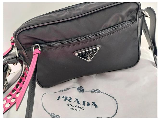 Prada Borsa a Tracolla in Nylon Nero e Rosa - vista 2