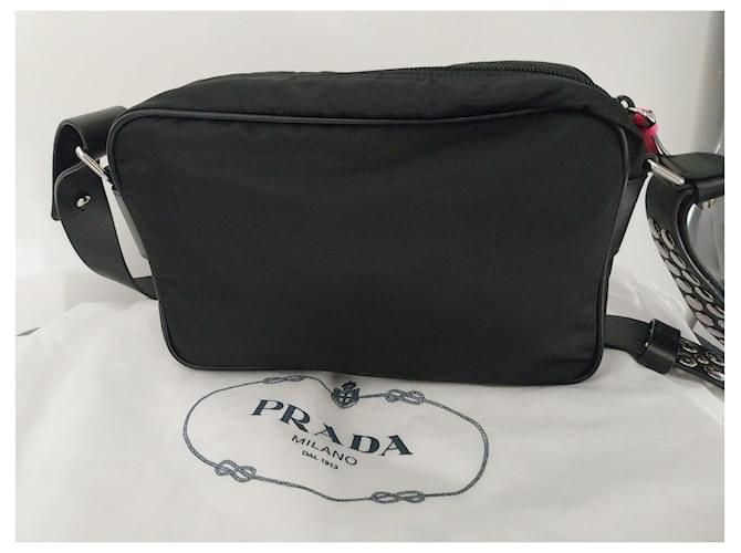 Prada Borsa a Tracolla in Nylon Nero e Rosa - vista 6