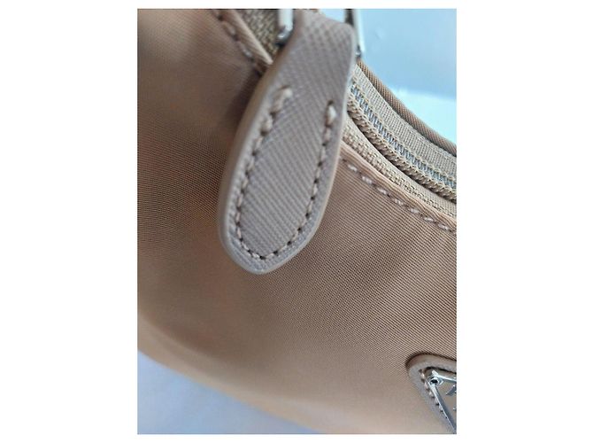 Prada Re-Edition Borsa in nylon beige - vista 13