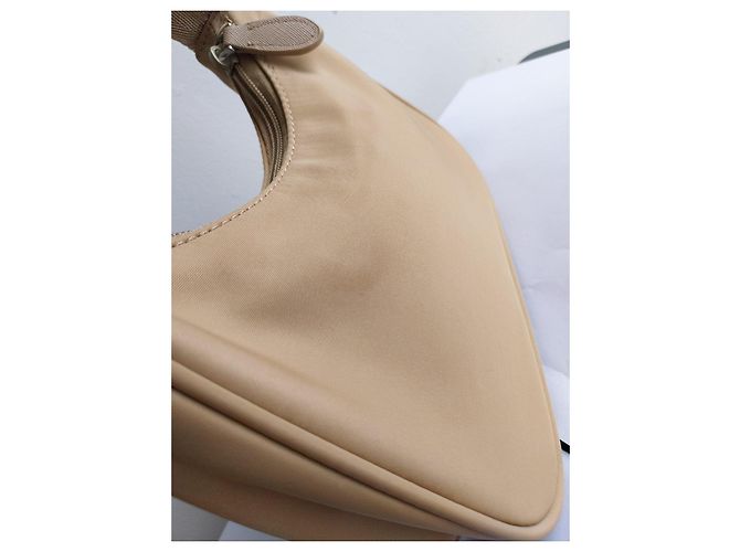Prada Re-Edition Borsa in nylon beige - vista 9