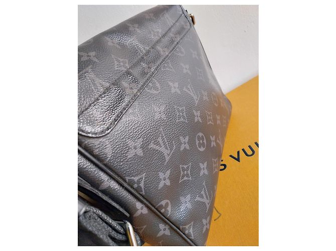 Louis Vuitton Monogram Eclipse Umhängetasche Schwarz - Ansicht 3