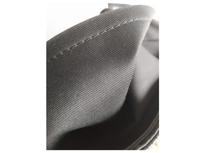Louis Vuitton Monogram Eclipse Umhängetasche Schwarz - Ansicht 5