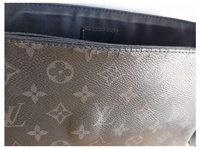 Louis Vuitton Monogram Eclipse Umhängetasche Schwarz - Ansicht 6