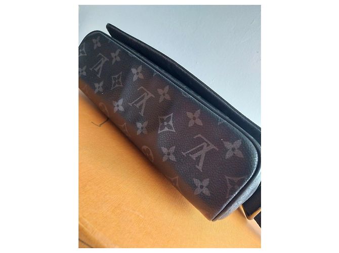 Louis Vuitton Monogram Eclipse Umhängetasche Schwarz - Ansicht 9